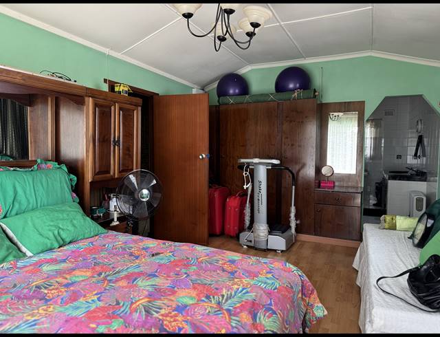 3 BEDROOM FREEHOLD FOR SALE IN HOWICK WEST